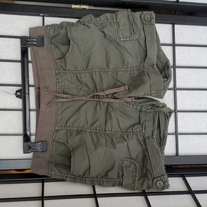 No Boundries, size 11, olive cargo shorta